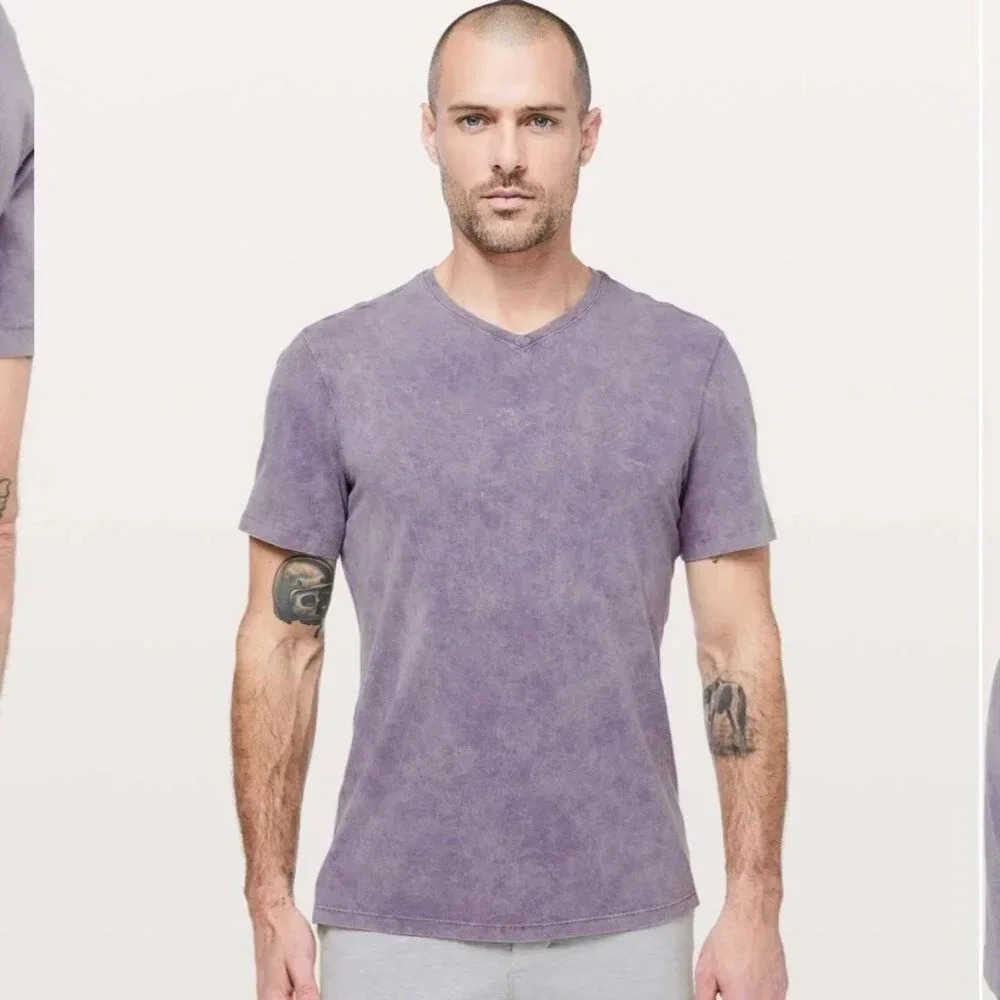 Lululemon 5 Year Basic V Neck Size Large Men’s Shirt Performance Casual Comfort